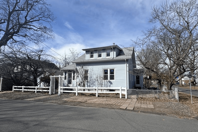 128 Lafayette Avenue, Dumont